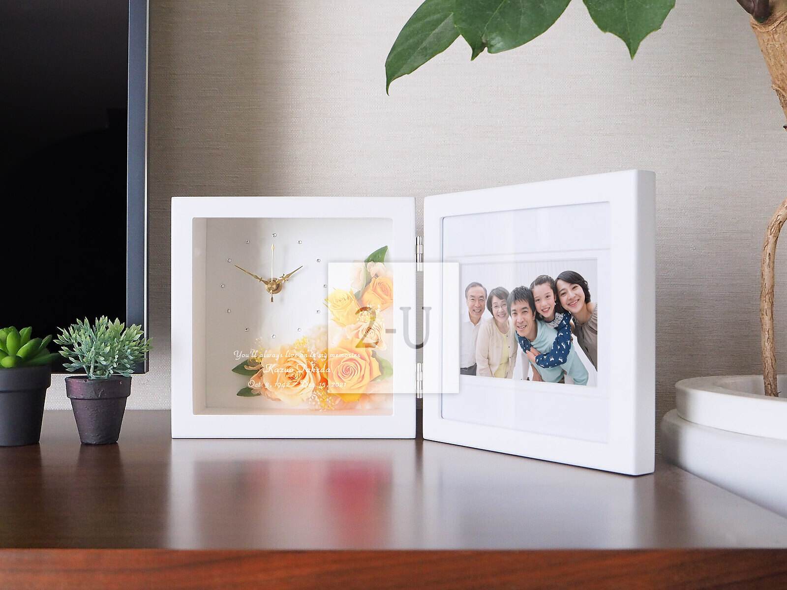 用定製刻字相框搭建一處小小的“心靈紀唸角”