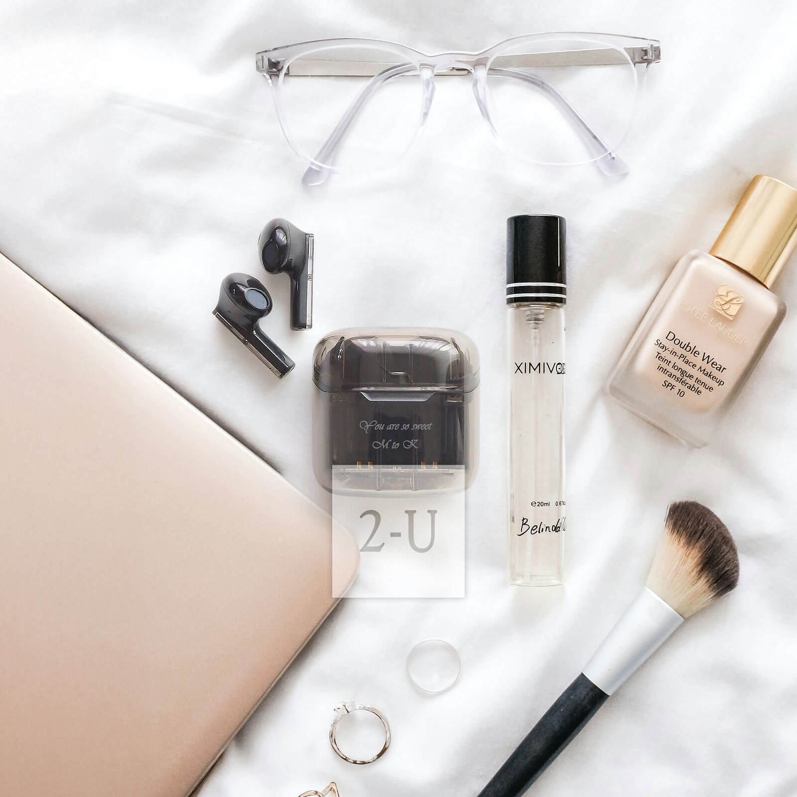 將想要在耳畔呢喃的情話，化作一份禮物的告白